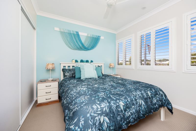 Stylish Corner Block with Bushland Views