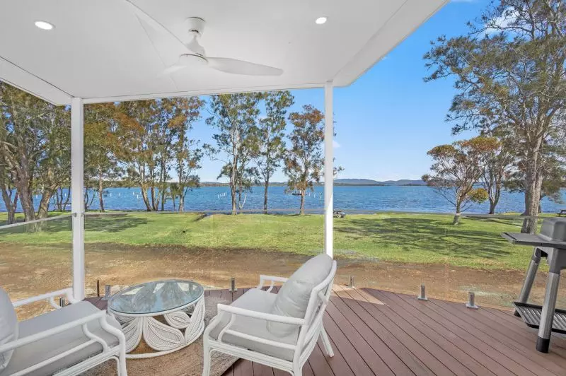 Lakeside Forster Village: The Cascade