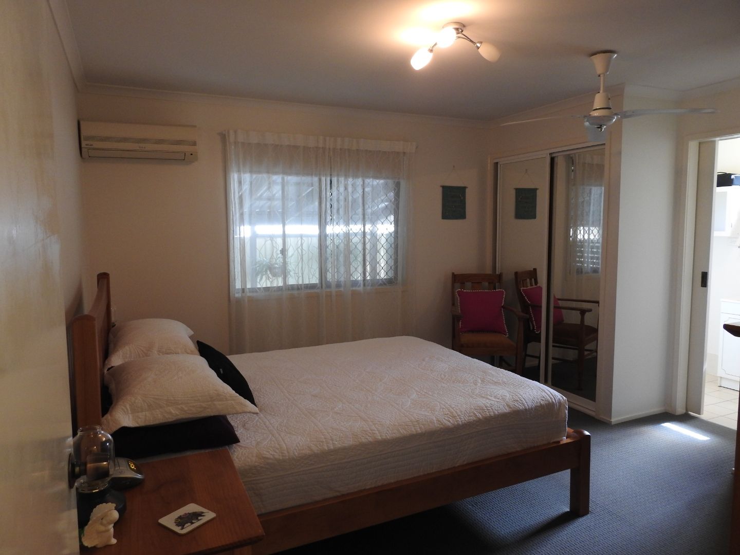 Delightful renovated Cottage in Rustic Court