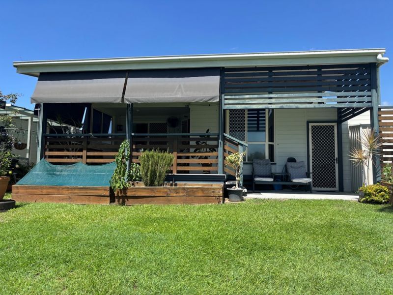 Relaxed Lakeside Living