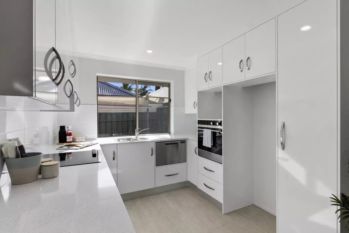 Resthaven Rostrevor ‘Leabrook Lodge’ Retirement Living offers 62 two-bedroom units close to Campbelltown Public Library, East Adelaide Healthcare, and Payneham Tavern.