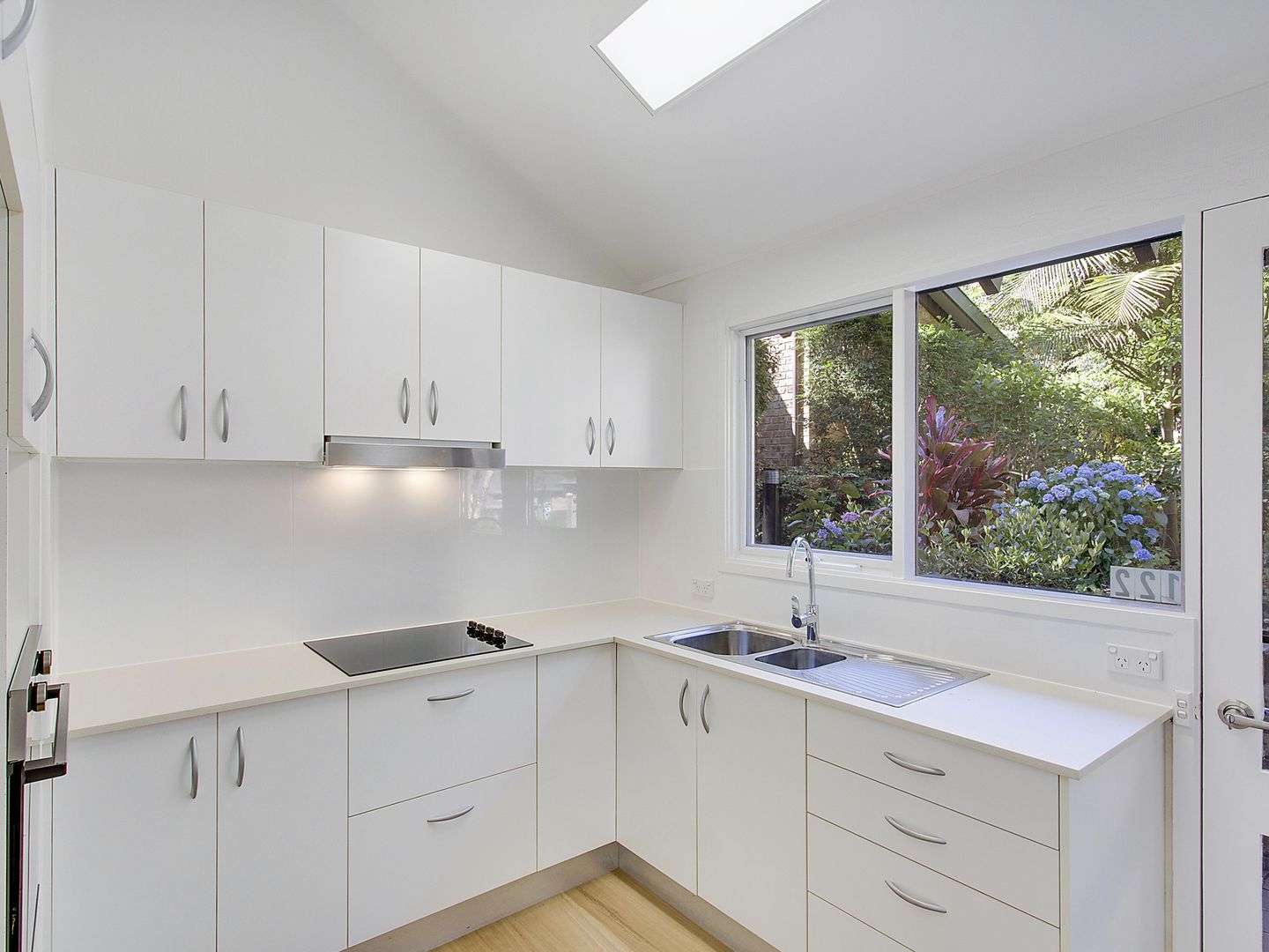 122/36-42 Cabbage Tree Road Bayview, NSW 2104