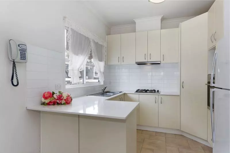 Cosy One Bedroom Unit!