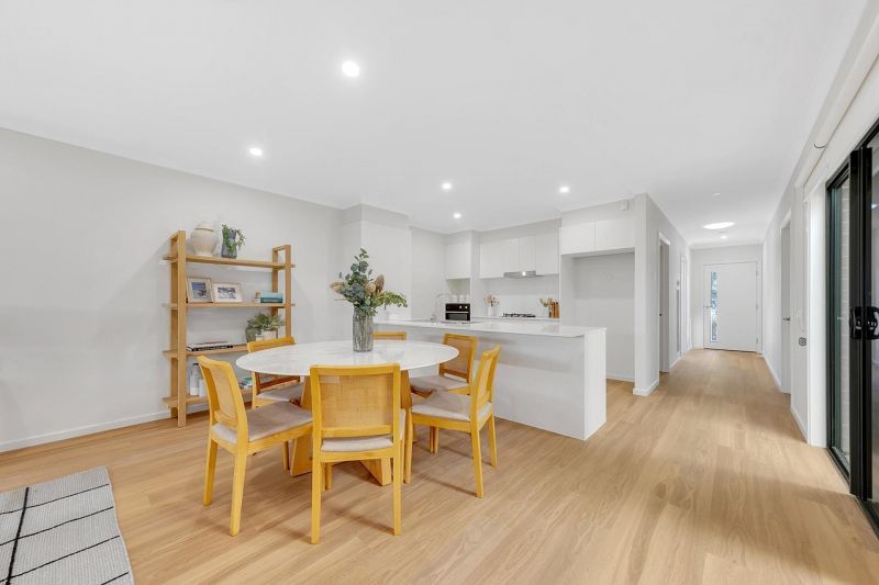 205/236-238 Waterview Blvd, Craigieburn