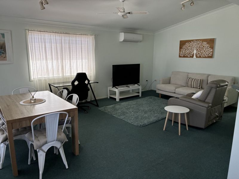 NEAT & SPACIOUS 2-BEDROOM