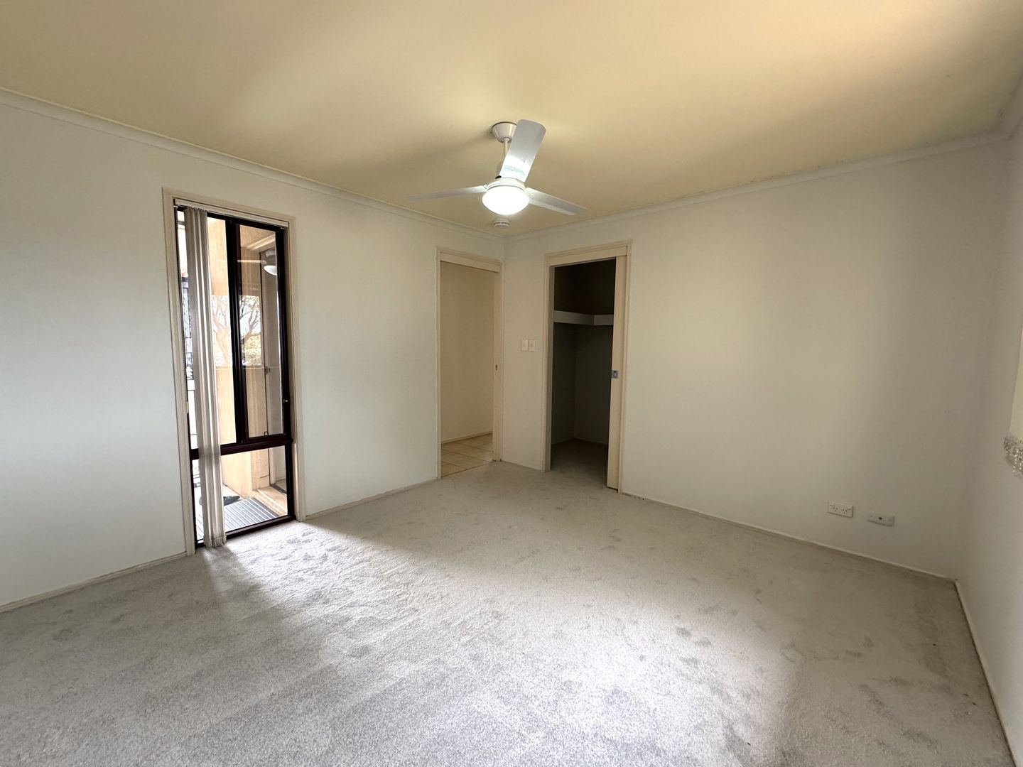 DOWNSIZE WITH AN OUTLOOK, GARDENS & A LITTLE MORE ROOM!