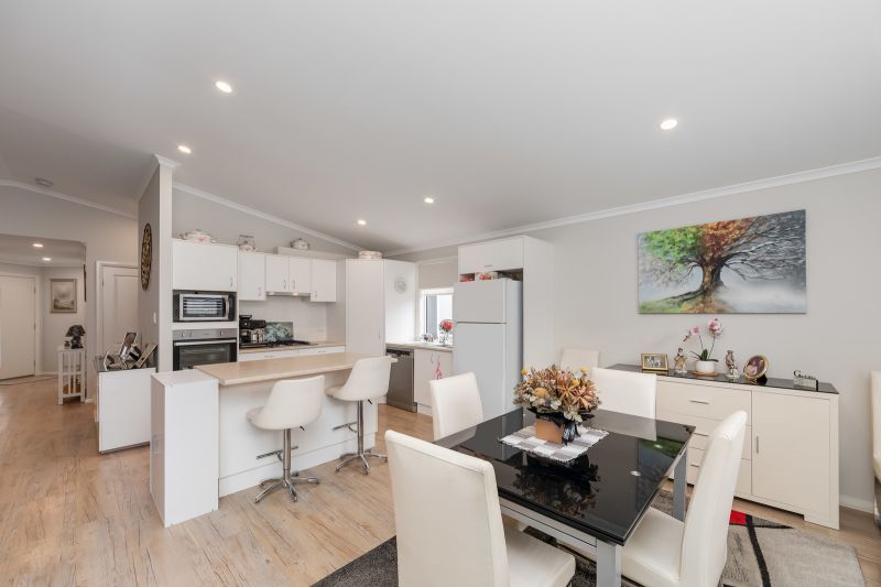 Sunlit Home in Sought-After Location!