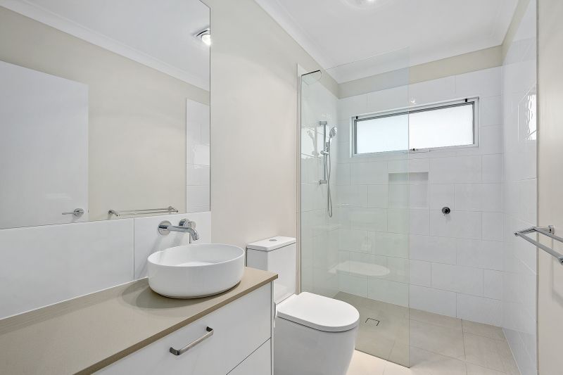 Relax & Enjoy this Spacious 2 -bedroom Home!