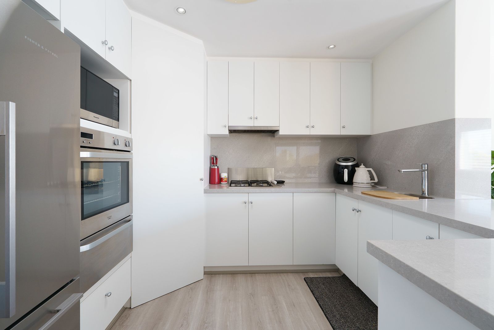 Stunning apartment, ready to move in to!