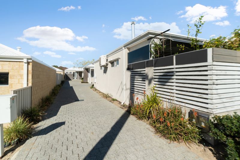 Ticking All Boxes: Location, Modern, Spacious & NO STRATA