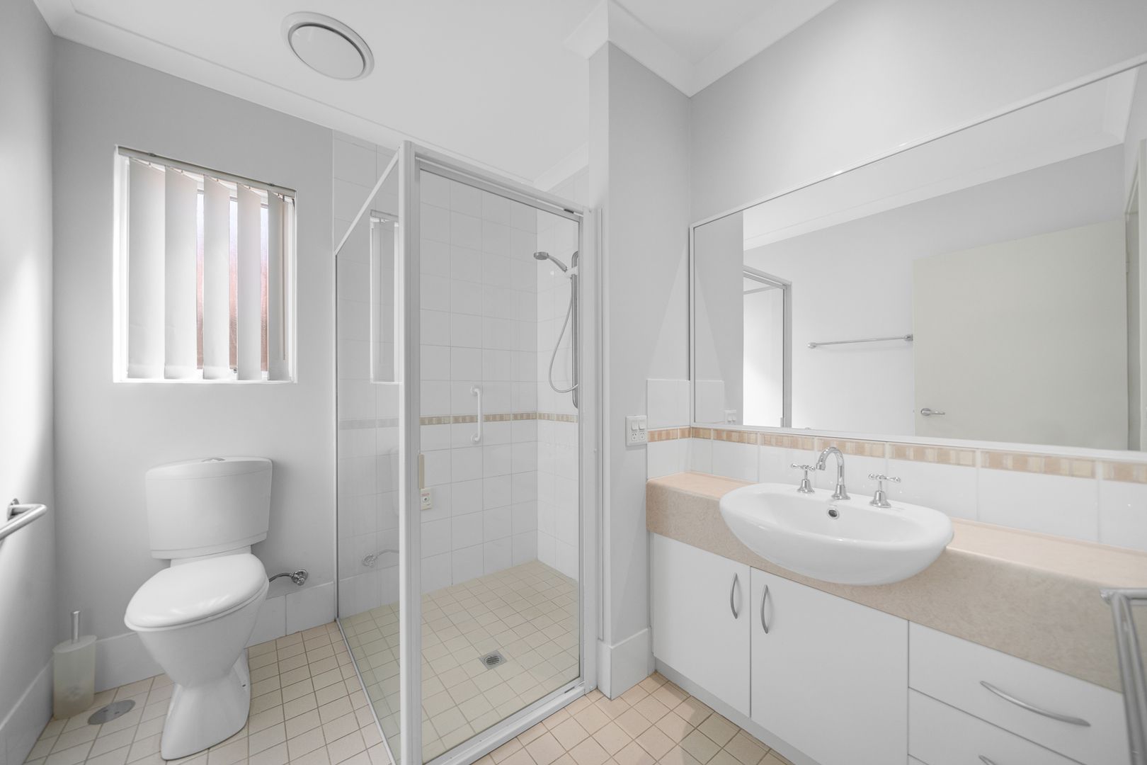 Enjoy a spacious retirement in this lovely villa