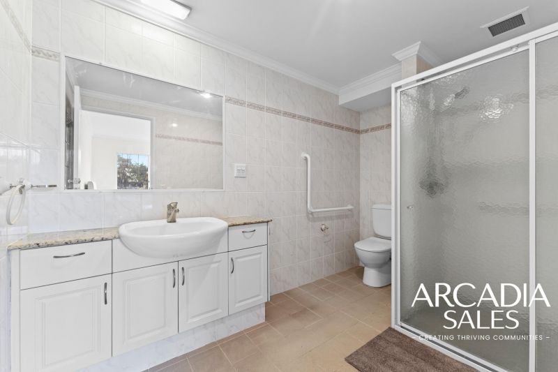 Three Bedroom Retirement Home, Don't Miss Out.....