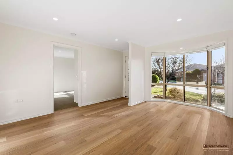 Renovated Retirement Oasis with multiple car parks