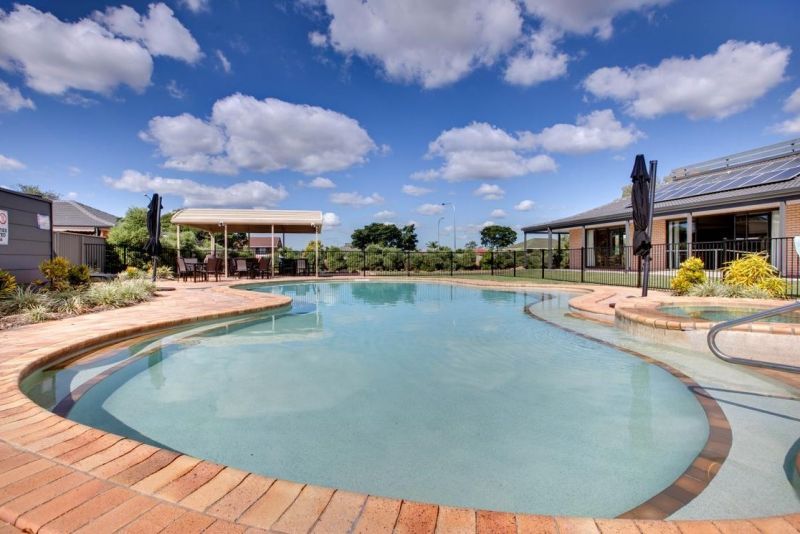 Well-presented Two Bedroom Unit at Greenleaves Retirement Village