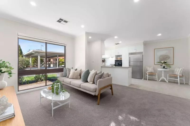 Well positioned two-bedroom plus study villa