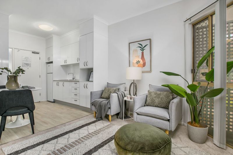 Light-filled, north-facing 1-bedroom apartment