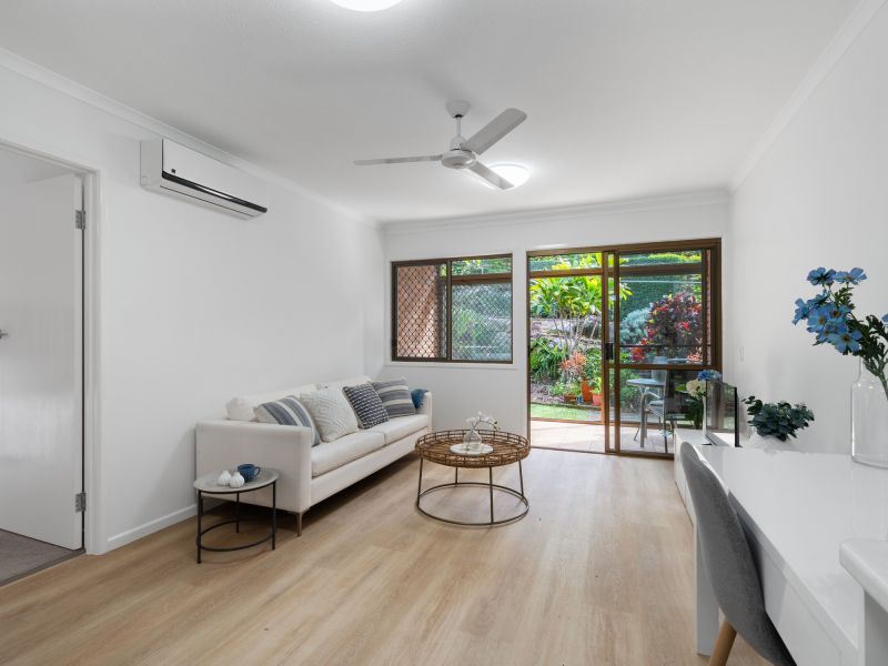 Serene top floor one-bedroom apartment