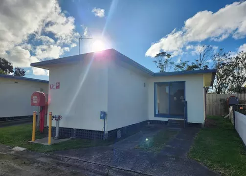 Portland Tourist Park - Pre Loved Home