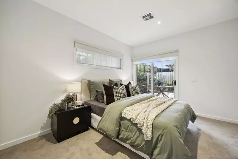 Modern 2-bedroom villa with private courtyard