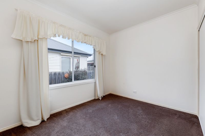 2 bedroom home in pet friendly community