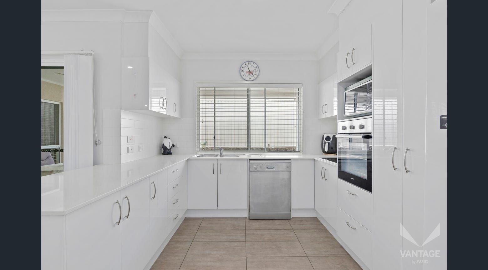 Spacious 2 bed + Multipurpose Room