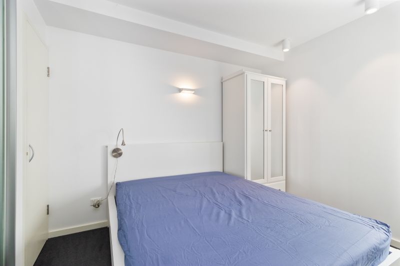 Luxurious Urban Living in Central Location!