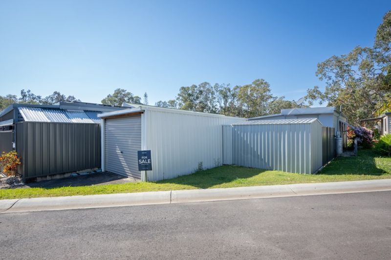 AFFORDABLE LIVING, BEACH A STROLL AWAY