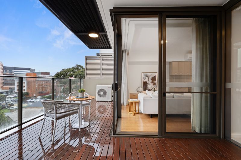 UNDER OFFER - Ultra Convenient Lifestyle