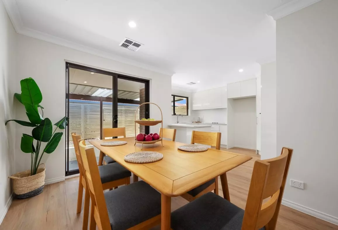 32/33 Sylvan Way, Grange