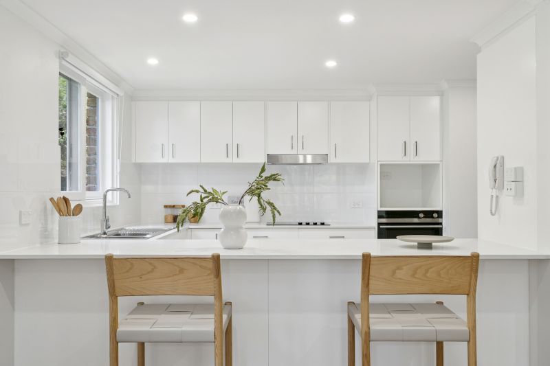 Ready to move in! Spacious apartment with Balcony, Lift Access & Serene Views