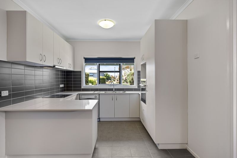 Bright and Spacious Home with Landscaped Gardens