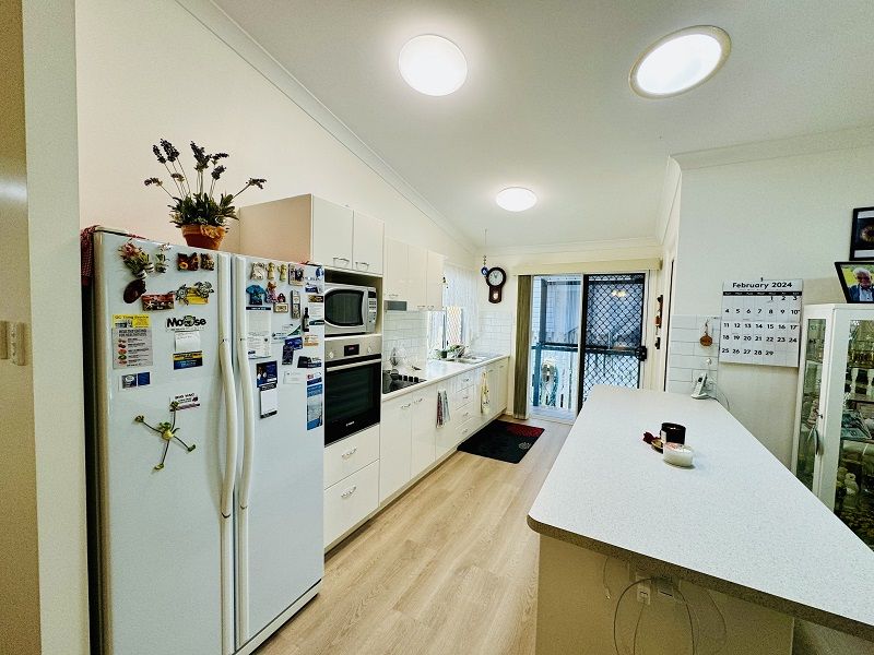 Beautiful 3 Bedroom Home - GREENBANK GARDENS