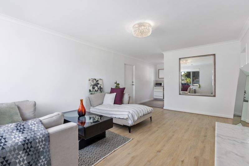 Charming Yokine Gem!