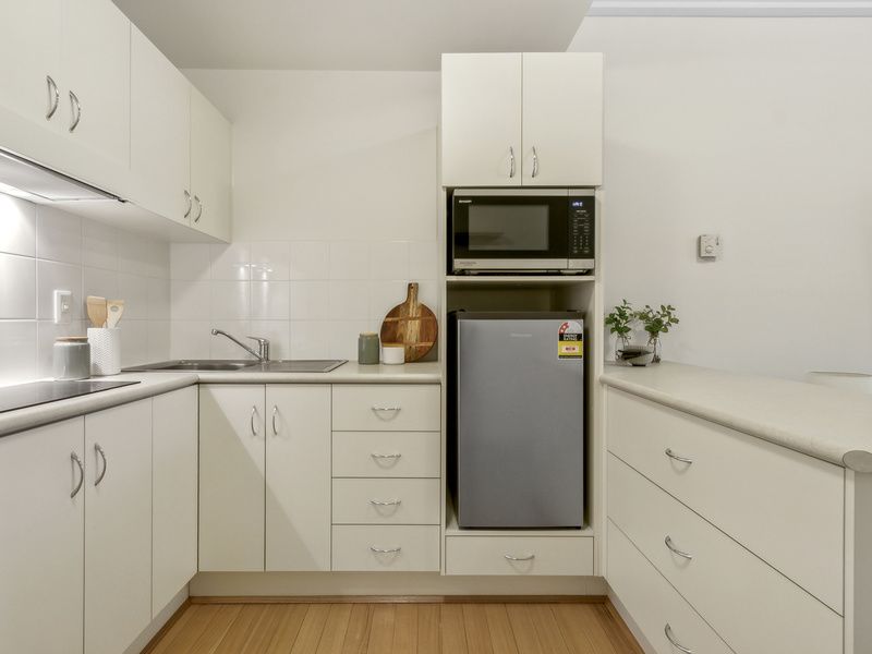 Elegant, Stylish and Convenient One-Bedroom Apartment