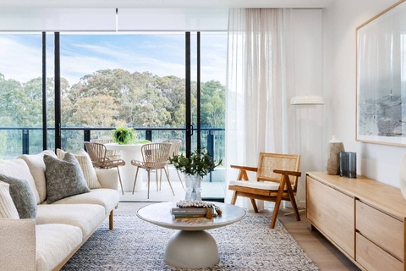 Two-bedroom apartment with gorgeous views