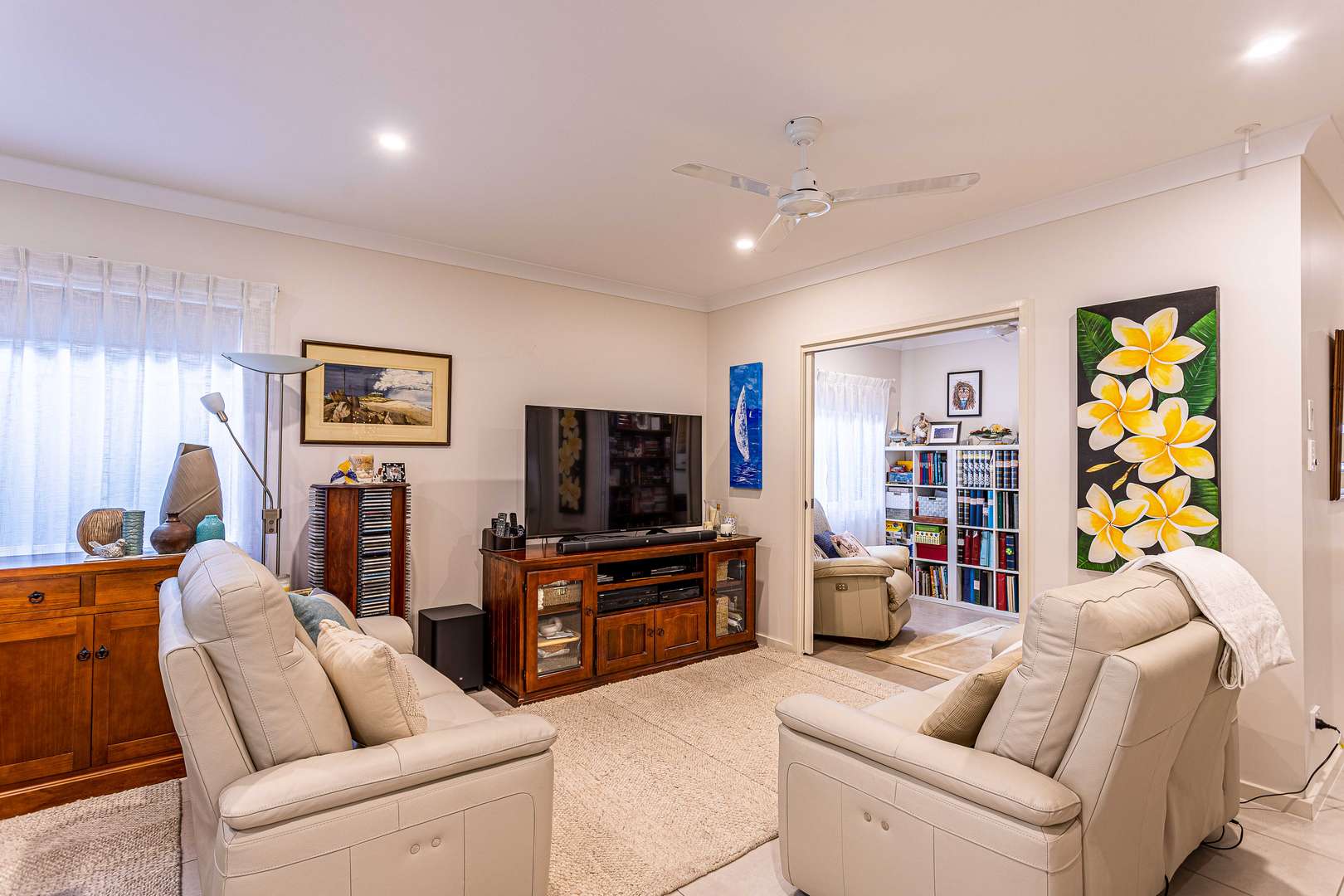 Palm Lake Resort Fern Bay - Immaculately presented