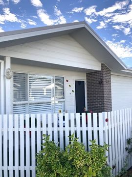 Perfectly balances luxury, comfort, and effortless living 