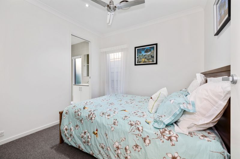 Natural Bushland Retreat- Luxury 3 bedroom Home with Study