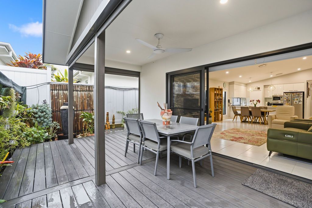 160 Caloundra Cay