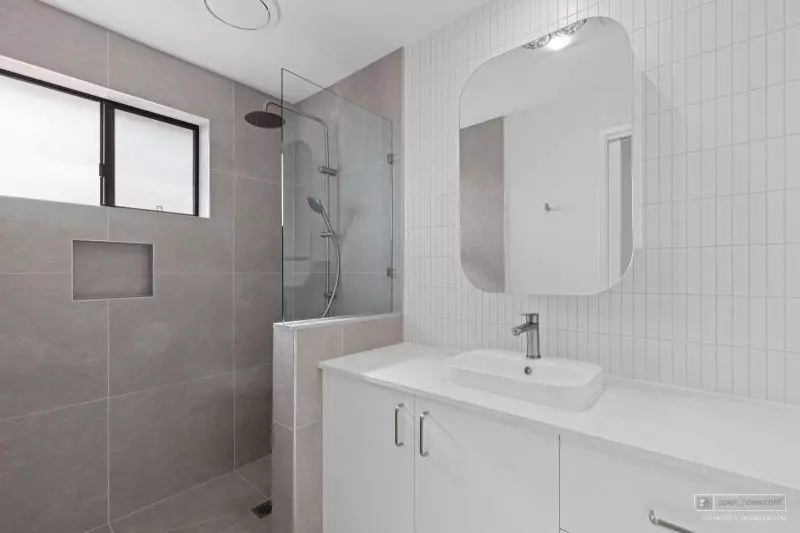 Newly Renovated Retirement Living Unit!