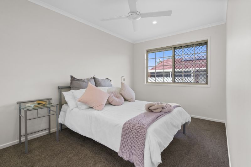 Coming Soon!!!
Beautiful two-bedroom, one bathroom villa with room for a golf buggy.