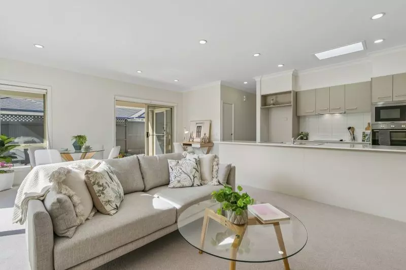 Open Plan Corner Retreat