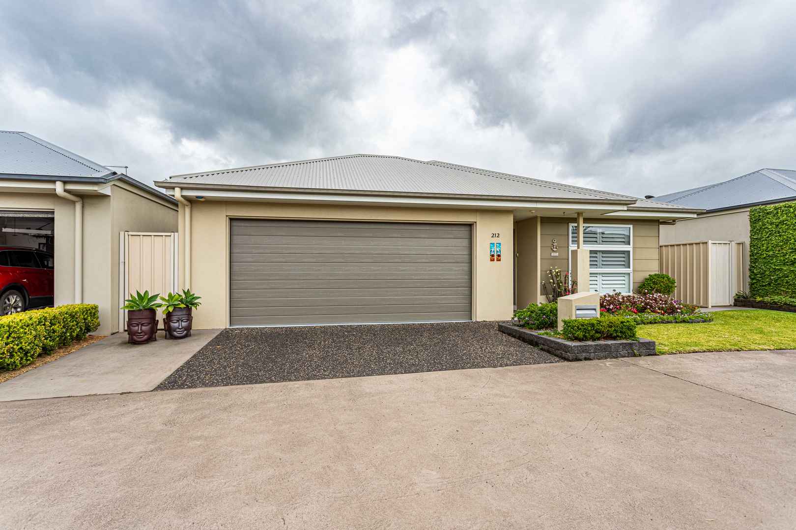 Palm Lake Resort Fern Bay - Immaculately presented