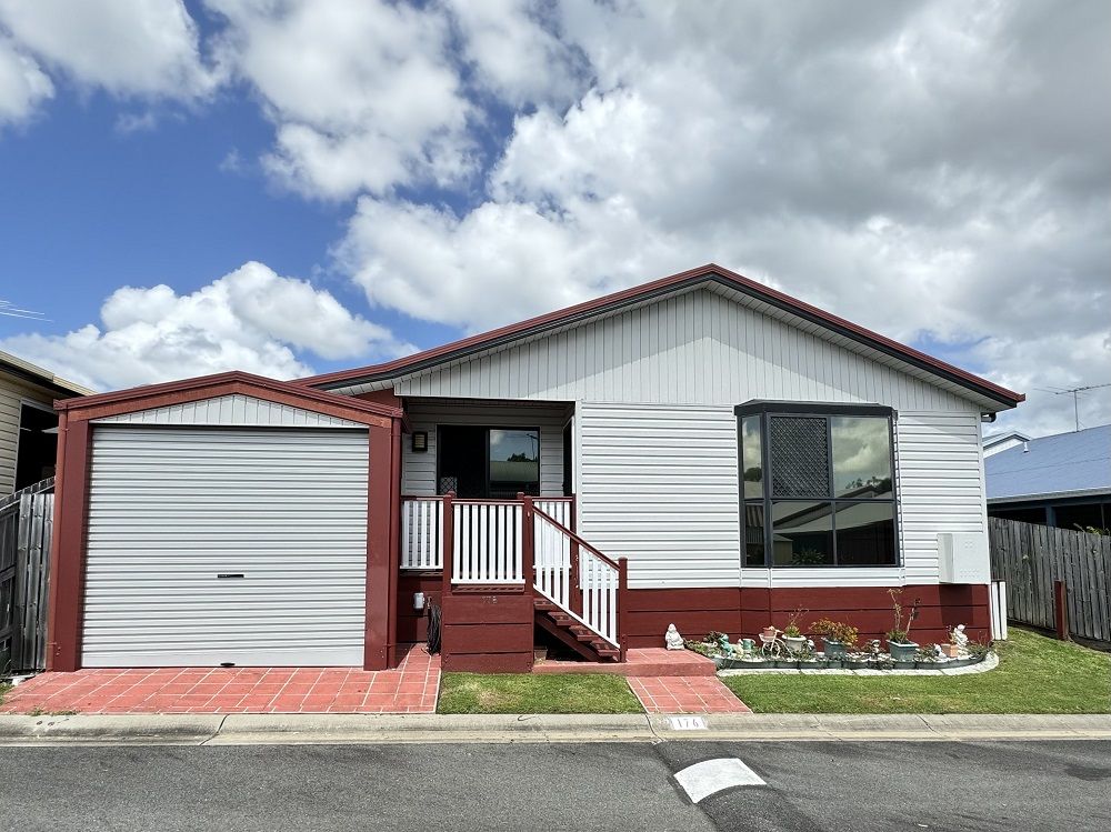 Elegant 3-Bedroom Residence in Over 50s Lifestyle Resort - GREENBANK GARDENS