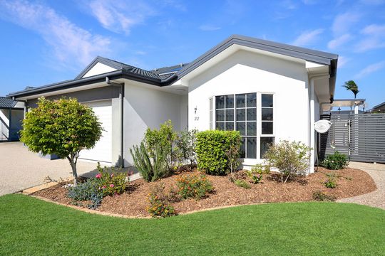 Dual Alfresco Living in a Prime Location