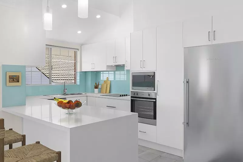 3 bedroom contemporary unit with easy access and light-filled throughout