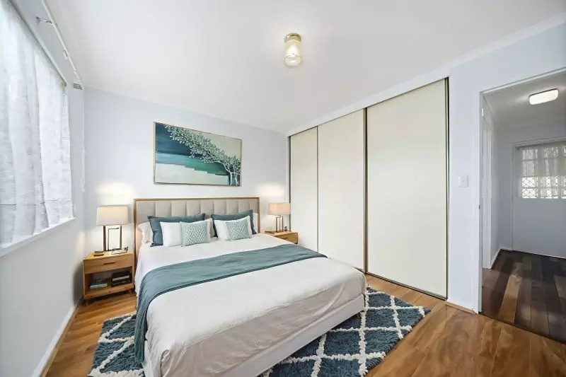 UNDER OFFER Relaxed Outdoor Living Space