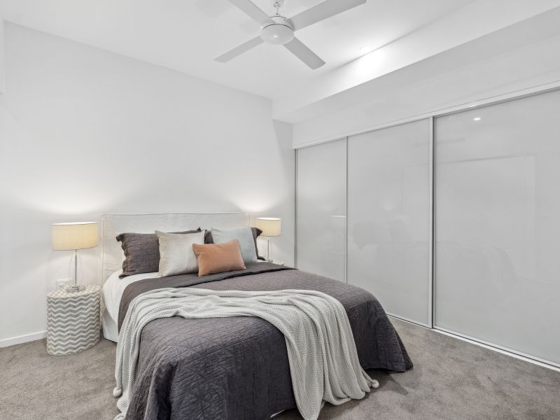 Ground-floor two-bedroom apartment