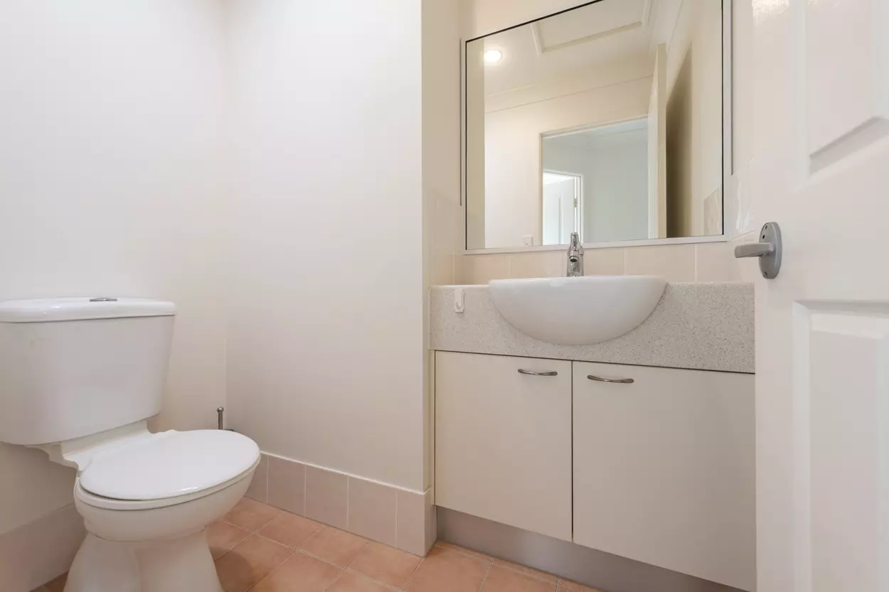 RELAXED COASTAL LIFESTYLE AWAITS