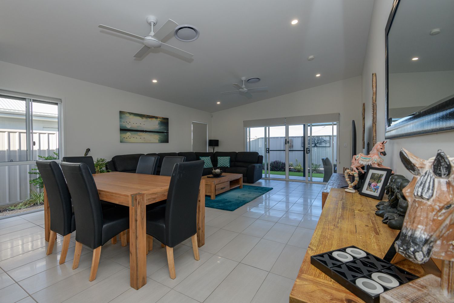 Luxury RV Living with Expansive Alfresco Entertaining 